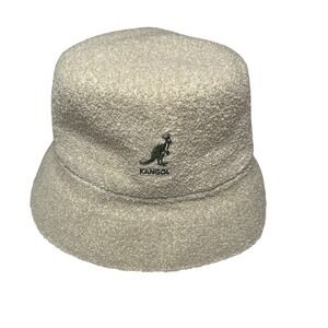 Kangol Bermuda Lahinch Bucket Hat Cream Boucle Textured Small Unisex